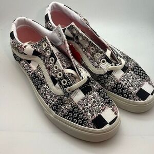 Vans Old Skool Patchwork Floral‎ Black & White Skate Shoes- NWT- men size 9